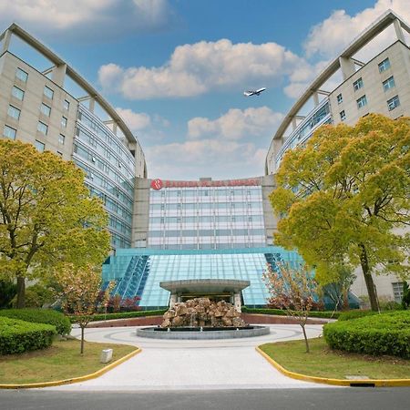Ramada Plaza Shanghai Pudong Airport - 3 Mins To Pvg Depature Floor & Check Entrance With Hotel Shuttle Екстериор снимка