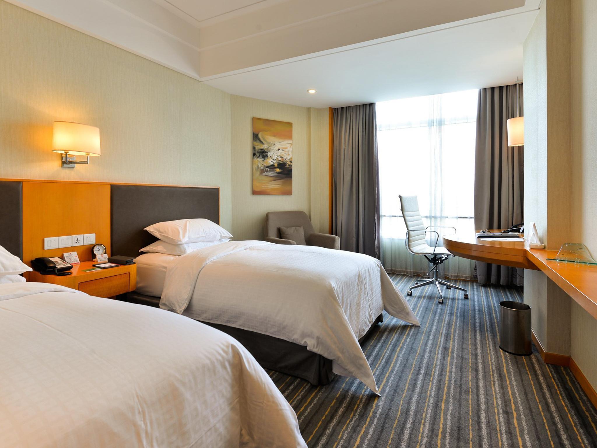 Ramada Plaza Shanghai Pudong Airport - 3 Mins To Pvg Depature Floor & Check Entrance With Hotel Shuttle Екстериор снимка