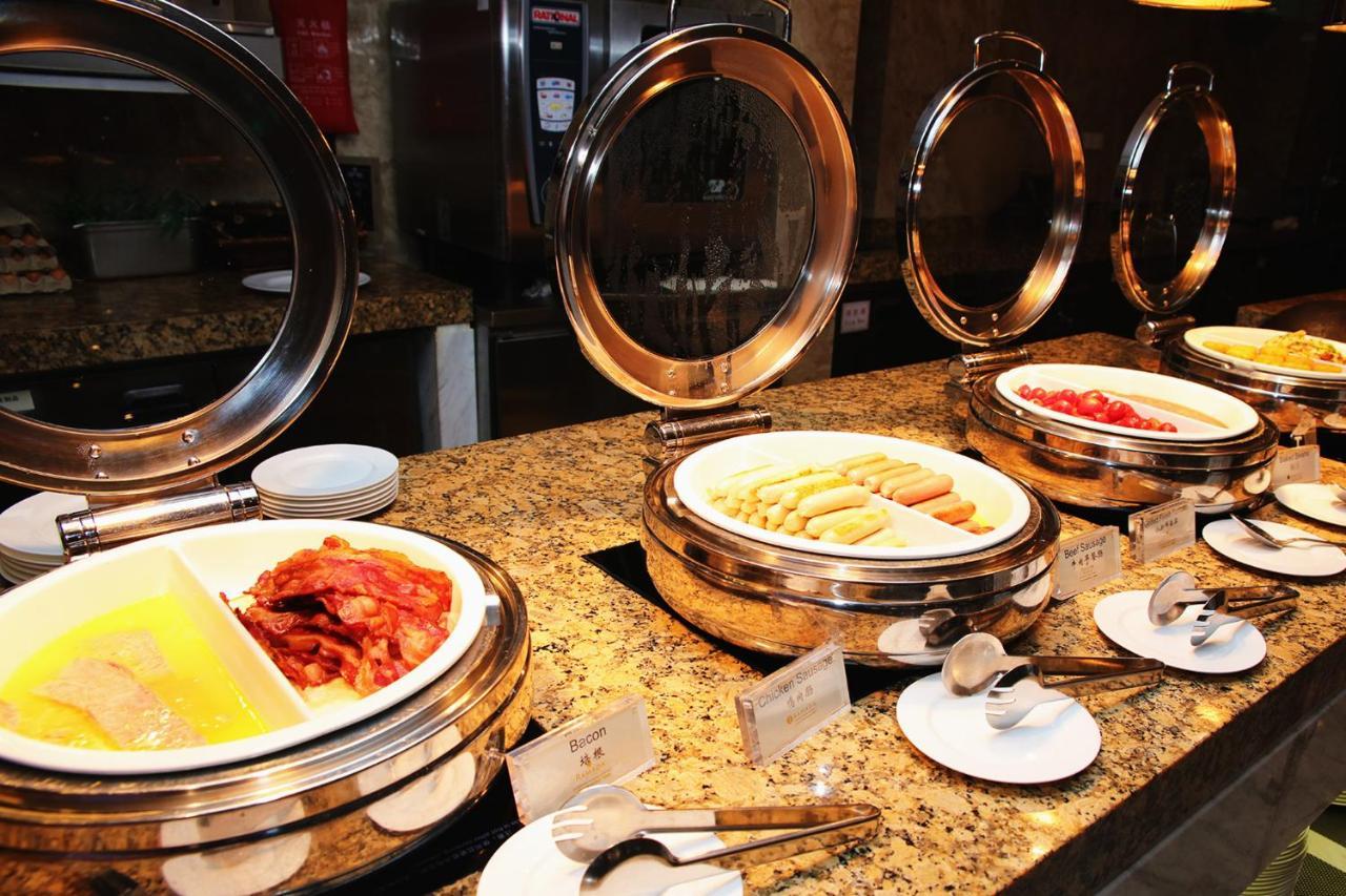 Ramada Plaza Shanghai Pudong Airport - 3 Mins To Pvg Depature Floor & Check Entrance With Hotel Shuttle Екстериор снимка