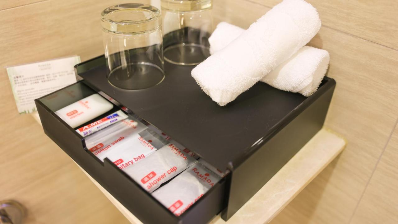Ramada Plaza Shanghai Pudong Airport - 3 Mins To Pvg Depature Floor & Check Entrance With Hotel Shuttle Екстериор снимка
