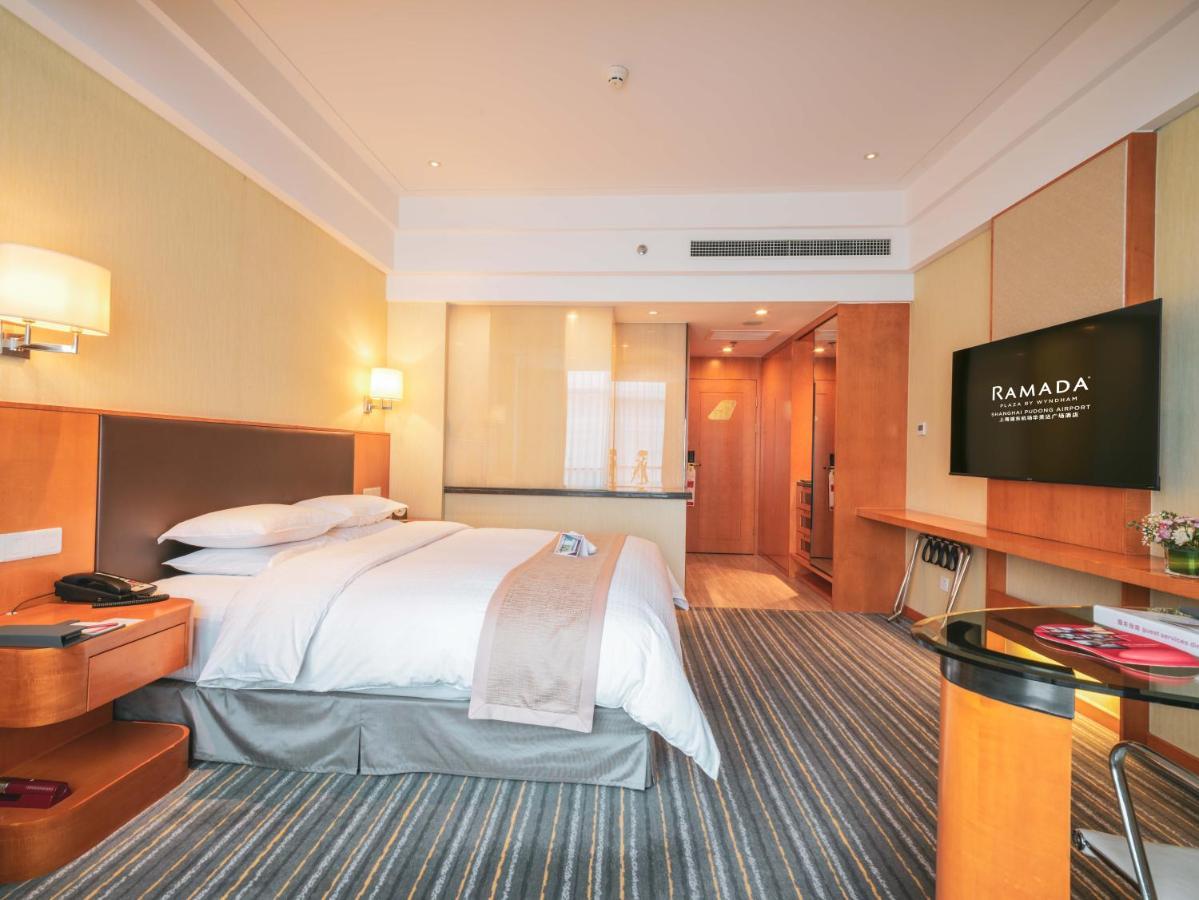 Ramada Plaza Shanghai Pudong Airport - 3 Mins To Pvg Depature Floor & Check Entrance With Hotel Shuttle Екстериор снимка