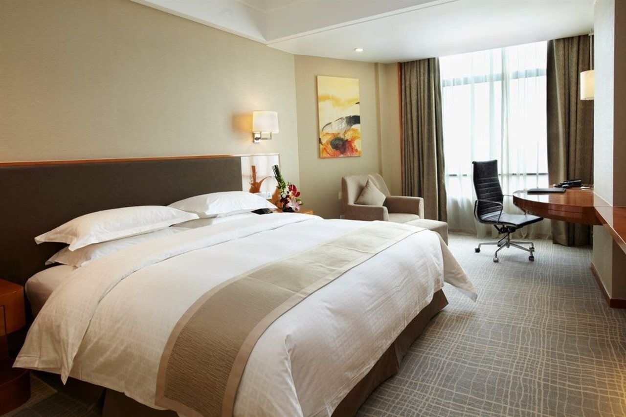 Ramada Plaza Shanghai Pudong Airport - 3 Mins To Pvg Depature Floor & Check Entrance With Hotel Shuttle Екстериор снимка