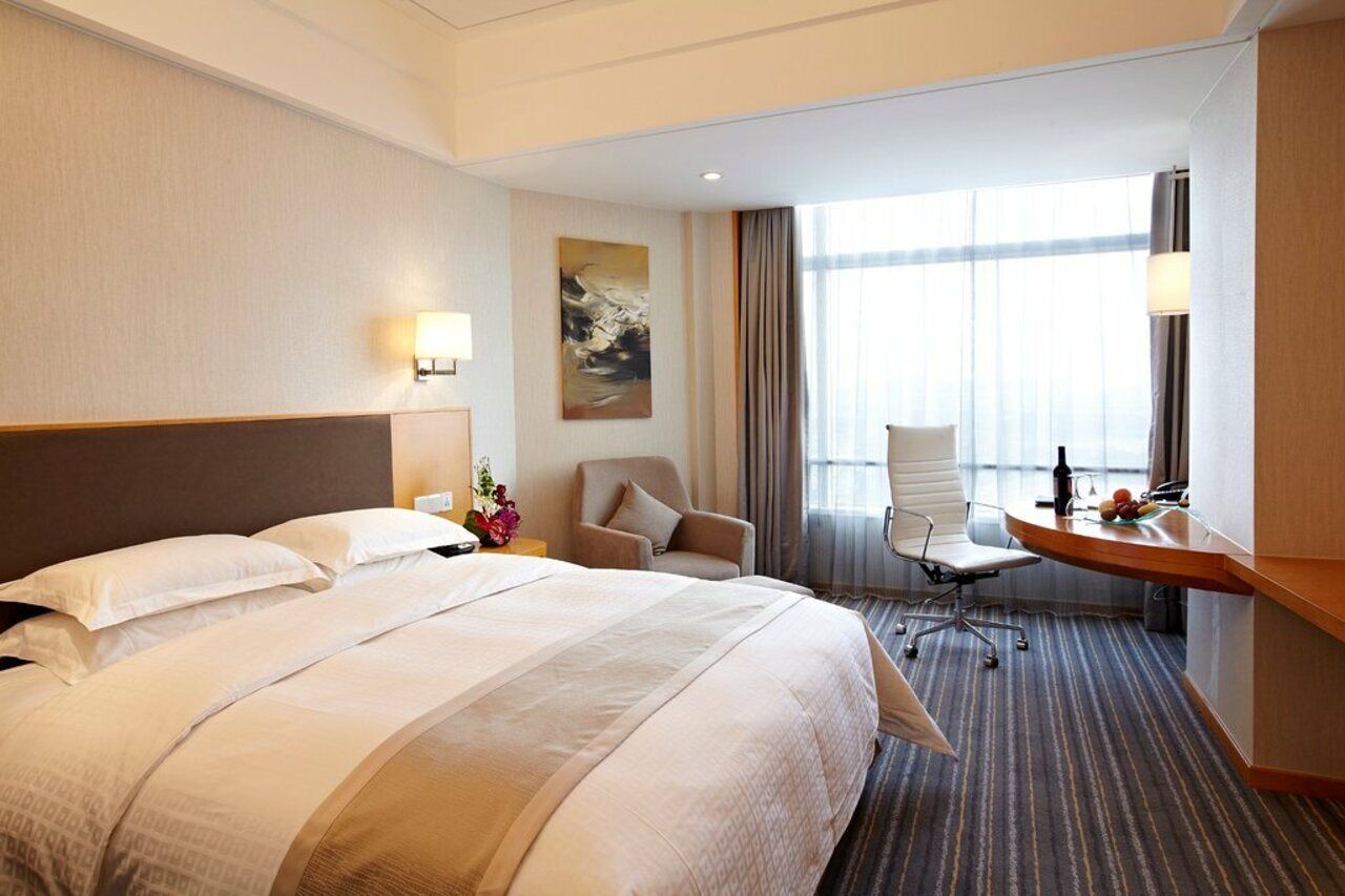 Ramada Plaza Shanghai Pudong Airport - 3 Mins To Pvg Depature Floor & Check Entrance With Hotel Shuttle Екстериор снимка
